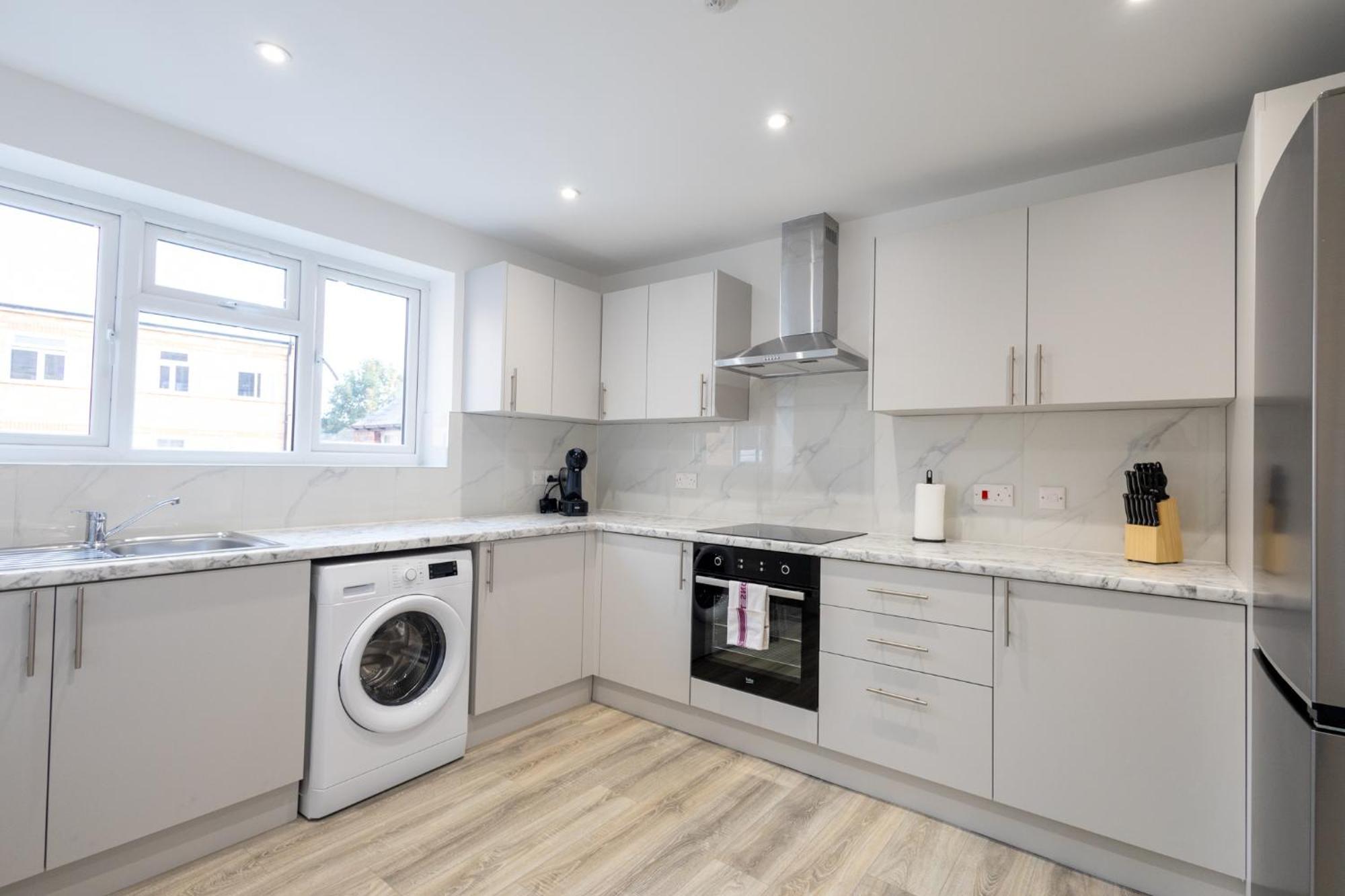 Stylist 2bd Flat Watford *